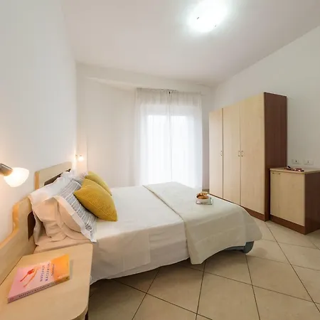 Locazione Turistica Mediterraneo.2 *
